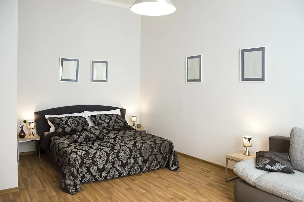 Apartment Krakovska 5 Praag